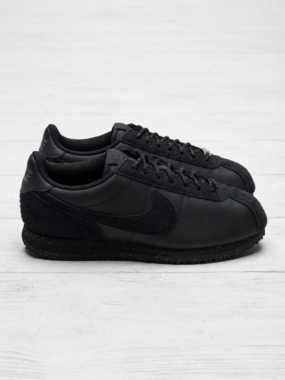 Nike Cortez Premium Great Outdoors Triple Black Suede FJ5465-010 Shoes Womens 7